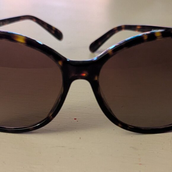 Coach Sunglasses - Picture 6 of 6